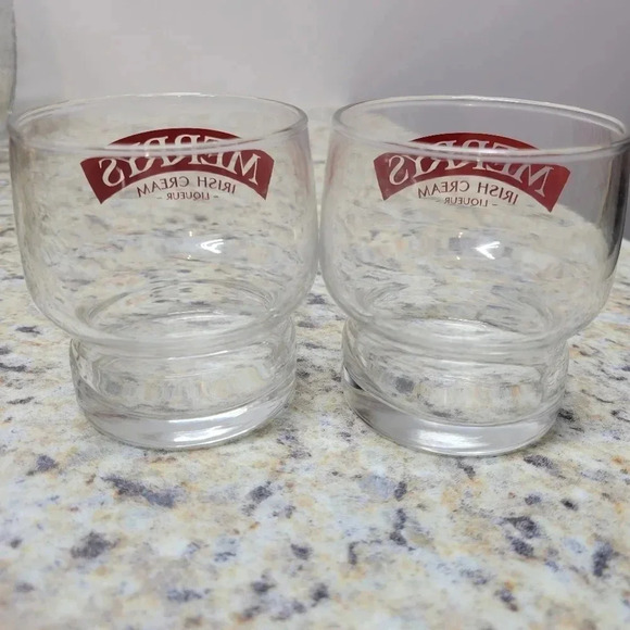 🌴3/$15🌴 Merry's Irish Cream ● liqueur glasses ● Vintage ● Set of 2 Bar Set - Picture 2 of 6